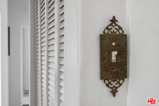 949 N Avenue 49, Los Angeles, CA 90042