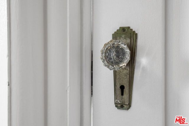 949 N Avenue 49, Los Angeles, CA 90042