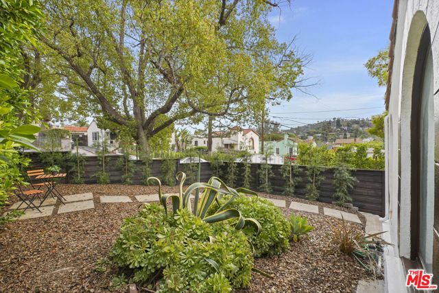 949 N Avenue 49, Los Angeles, CA 90042