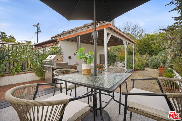 949 N Avenue 49, Los Angeles, CA 90042