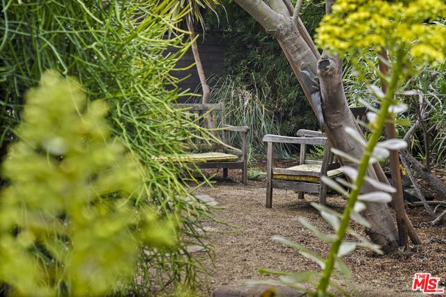 949 N Avenue 49, Los Angeles, CA 90042