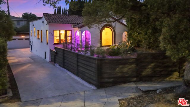 949 N Avenue 49, Los Angeles, CA 90042