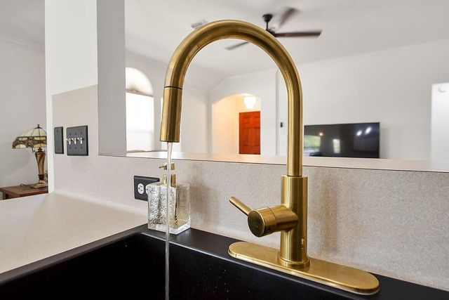 3218 Windy Cape Lane, League City, TX 77573