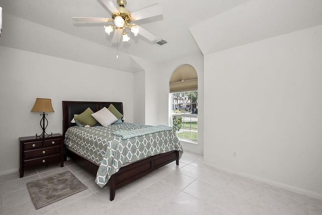 3218 Windy Cape Lane, League City, TX 77573