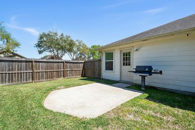 3218 Windy Cape Lane, League City, TX 77573