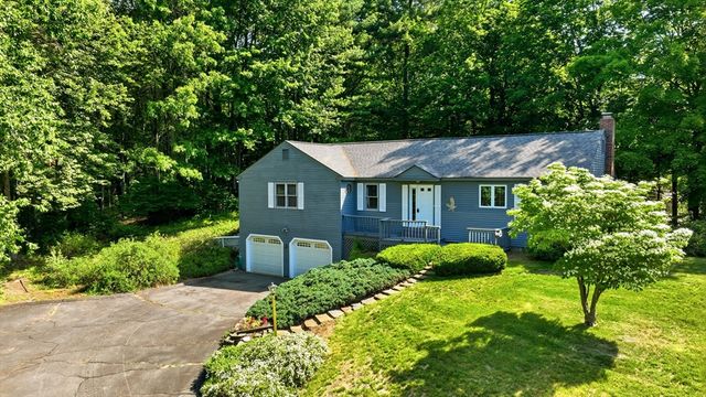 4 Ladyslipper Ln, Hadley, MA 01035