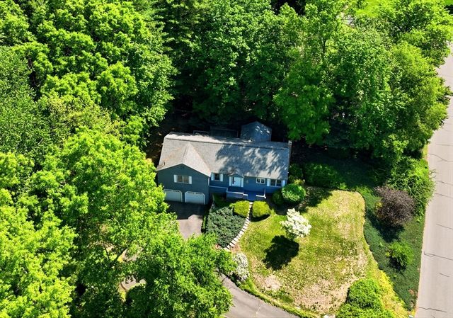 4 Ladyslipper Ln, Hadley, MA 01035