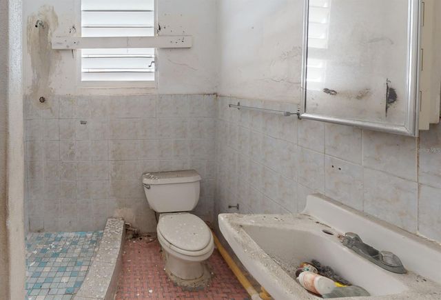 1960 BORIQUEN, San Juan, PR 00915