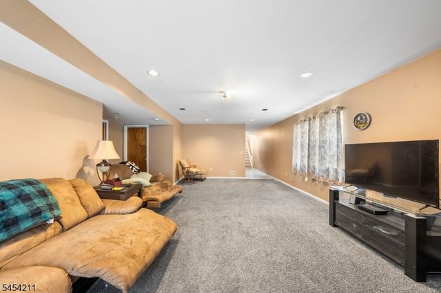 820 Baldwin Ave, Linden City, NJ 07036