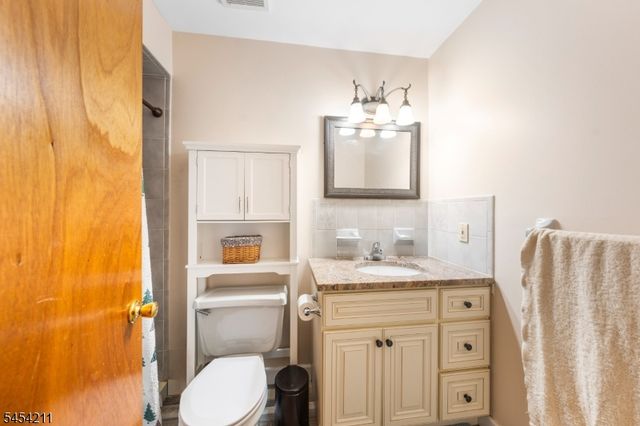 820 Baldwin Ave, Linden City, NJ 07036