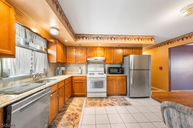 820 Baldwin Ave, Linden City, NJ 07036