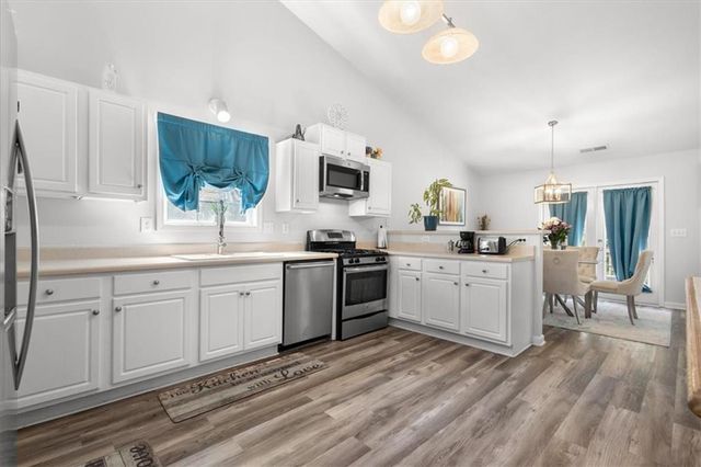 1910 Winnstead Place, Loganville, GA 30052