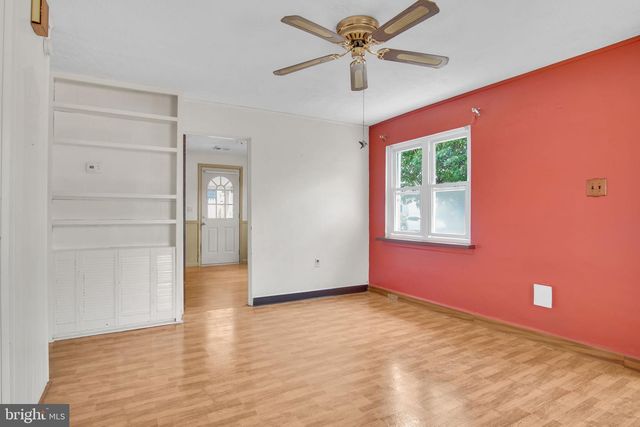 2010 HIGHLAND CIR, Camp Hill, PA 17011