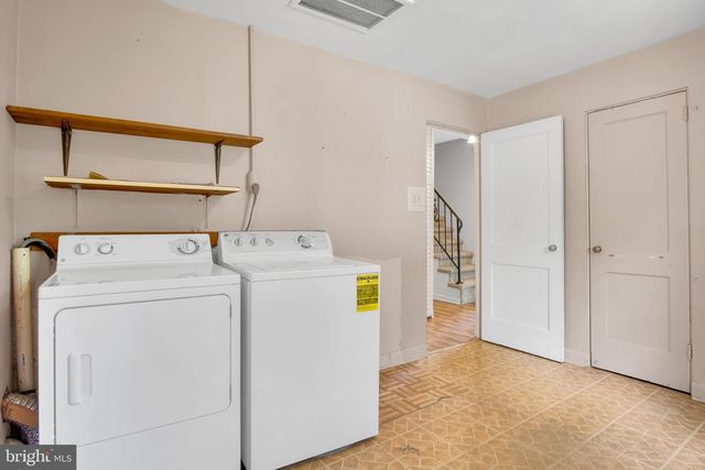 2010 HIGHLAND CIR, Camp Hill, PA 17011