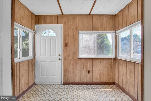 2010 HIGHLAND CIR, Camp Hill, PA 17011