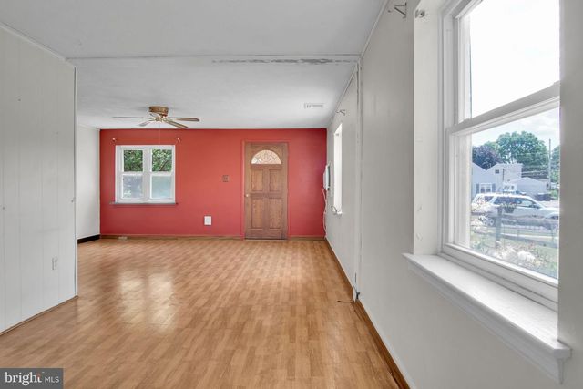 2010 HIGHLAND CIR, Camp Hill, PA 17011
