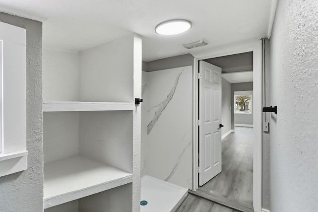 1099 Grand Ave, Olivehurst, CA 95961