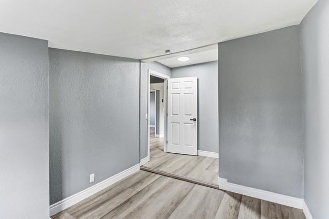 1099 Grand Ave, Olivehurst, CA 95961