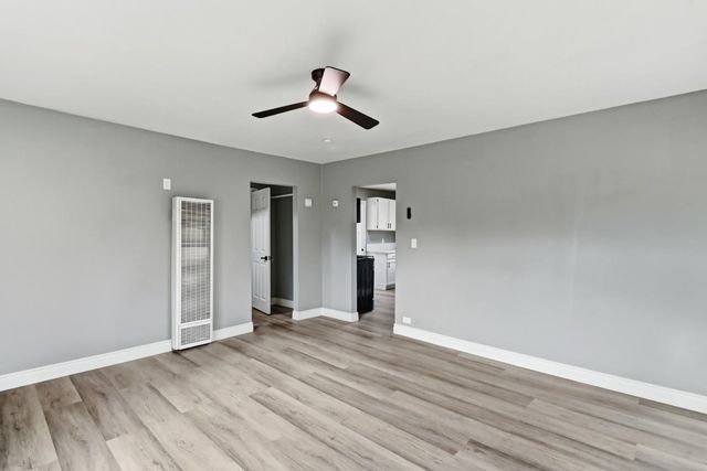 1099 Grand Ave, Olivehurst, CA 95961