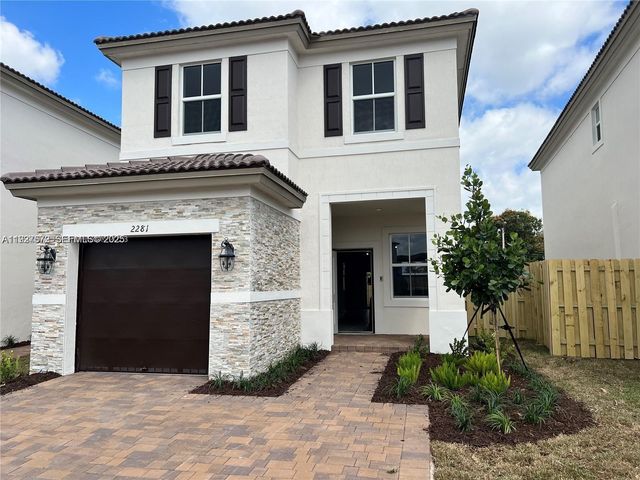 2281 NW 131st Cir, Miami, FL 33167