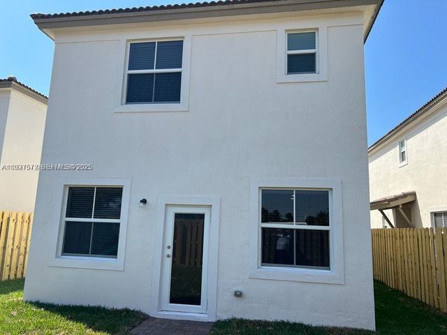 2281 NW 131st Cir, Miami, FL 33167