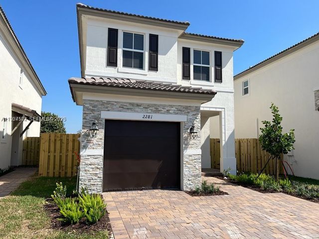 2281 NW 131st Cir, Miami, FL 33167