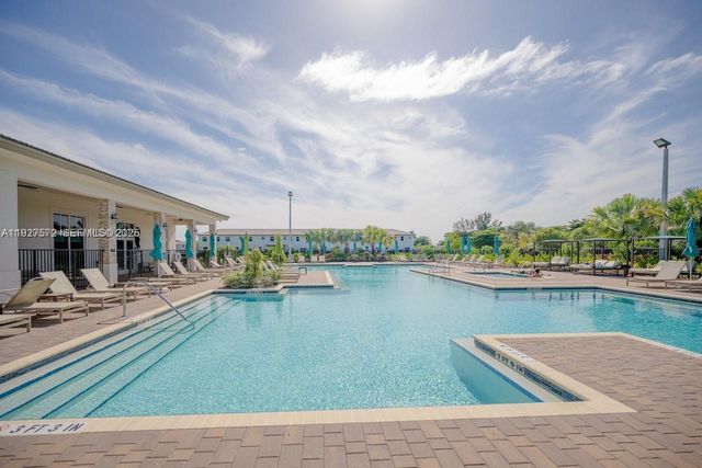 2281 NW 131st Cir, Miami, FL 33167