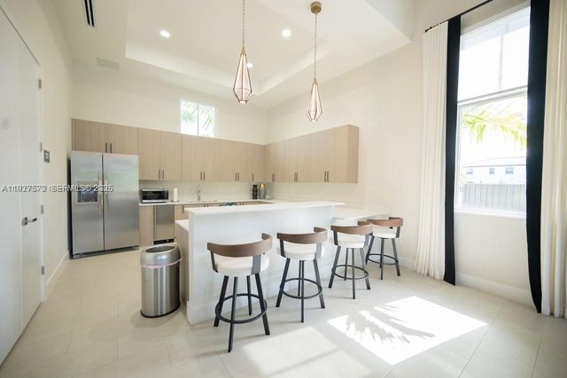 2281 NW 131st Cir, Miami, FL 33167