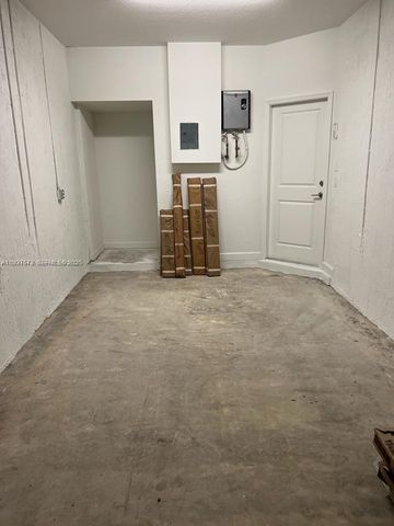 2281 NW 131st Cir, Miami, FL 33167