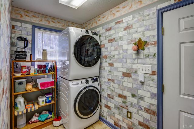 2518 Reedy Spring Road, Spout Spring, VA 24593