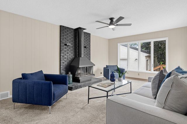 1394 Mackubin Street, Saint Paul, MN 55117