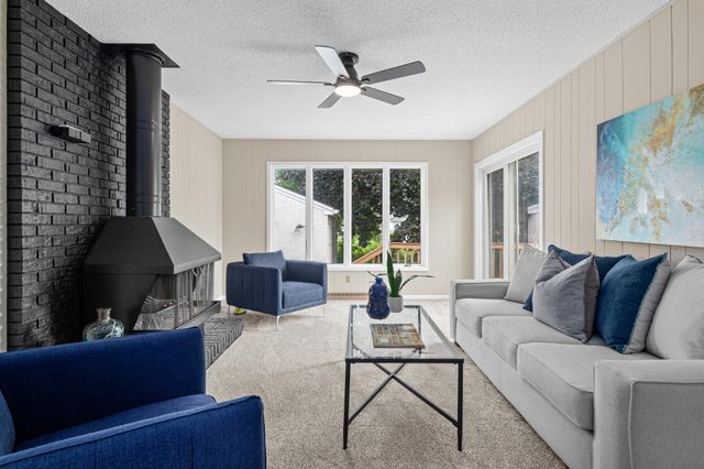 1394 Mackubin Street, Saint Paul, MN 55117