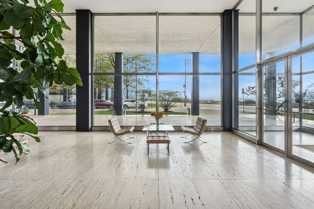 880 N LAKE SHORE Drive 6G, Chicago, IL 60611