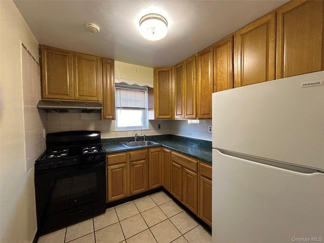 740 Palisade Avenue, Yonkers, NY 10703