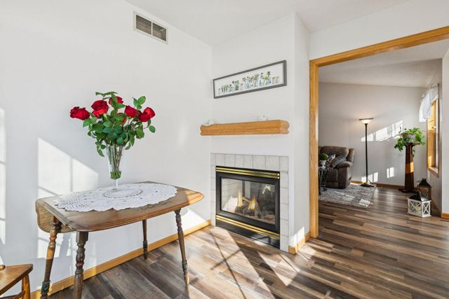 432 Sarazin Street, Shakopee, MN 55379