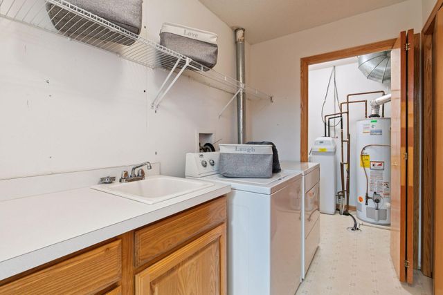 432 Sarazin Street, Shakopee, MN 55379