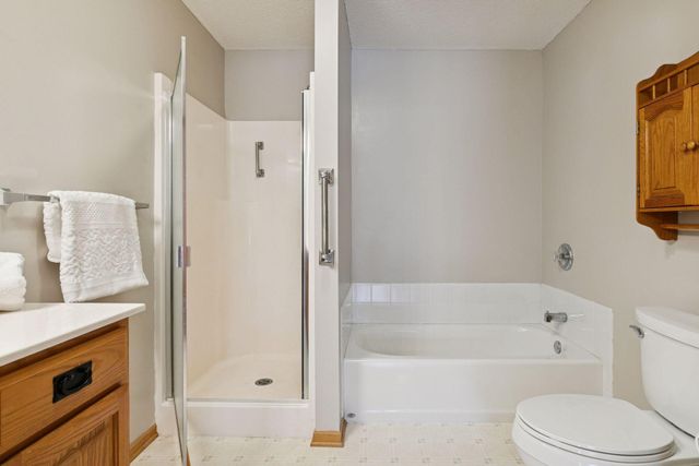 432 Sarazin Street, Shakopee, MN 55379