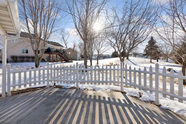 432 Sarazin Street, Shakopee, MN 55379