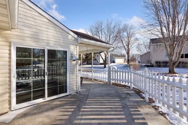 432 Sarazin Street, Shakopee, MN 55379