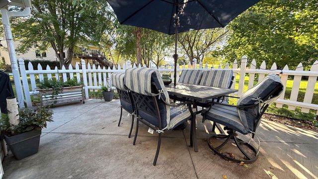 432 Sarazin Street, Shakopee, MN 55379