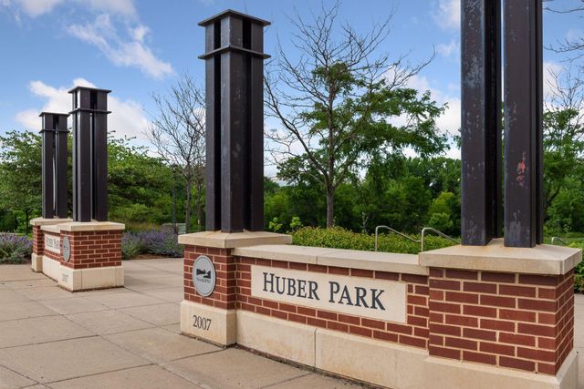 432 Sarazin Street, Shakopee, MN 55379