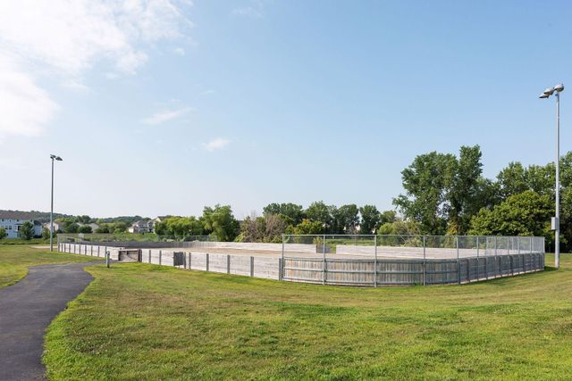 432 Sarazin Street, Shakopee, MN 55379