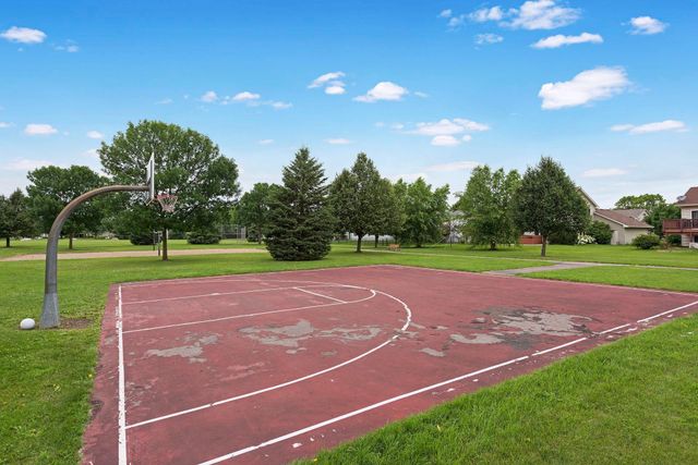 432 Sarazin Street, Shakopee, MN 55379