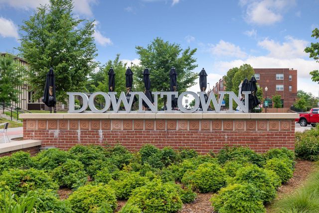 432 Sarazin Street, Shakopee, MN 55379