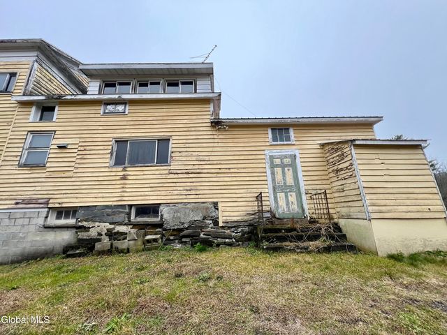 524 Copeland Hill Road, Coeymans, NY 12067