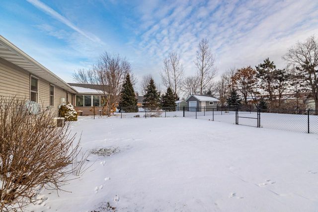 1218 Harvest CIRCLE, Holmen, WI 54636