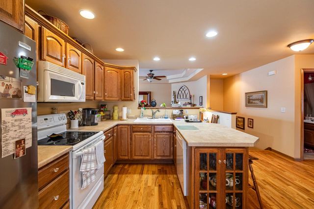 1218 Harvest CIRCLE, Holmen, WI 54636