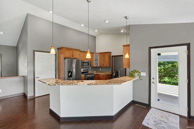 30056 Quail Pointe Drive, Granger, IN 46530