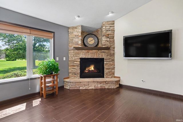 30056 Quail Pointe Drive, Granger, IN 46530