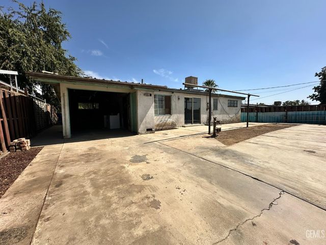 2908 Cornell Street, Bakersfield, CA 93305